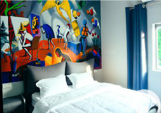 柞水对于酒店的墙体彩绘而言更注重哪些方面?